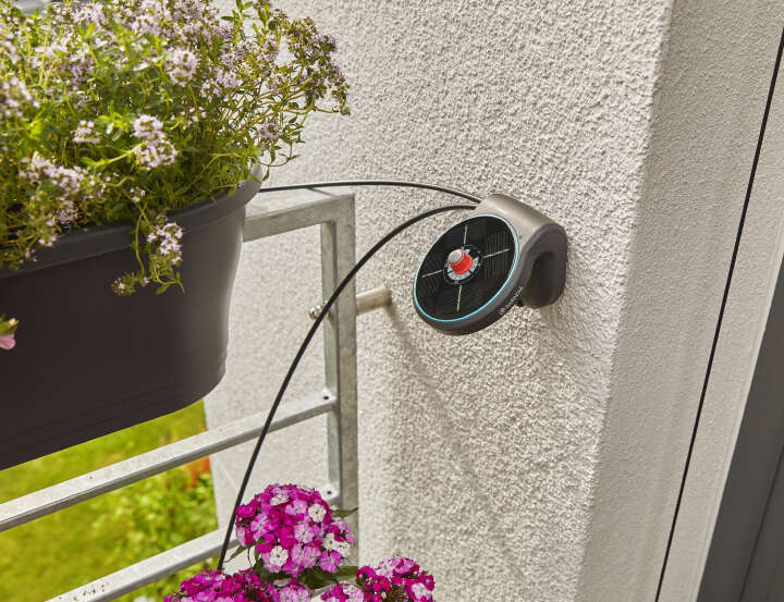 GARDENA SolarBewässerung "AquaBloom" im Set raiffeisenmarkt.de